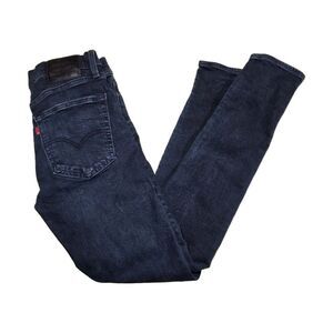 Levi's Premium women dark wash skinny taper jeans featuring a 31x32 red tab 12